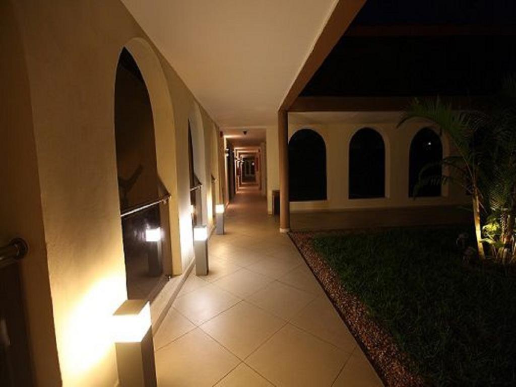 Hotel Palm Beach ปวงต์-นัว ภายนอก รูปภาพ