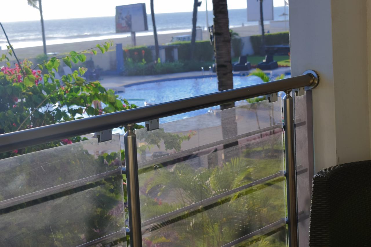 Hotel Palm Beach ปวงต์-นัว ภายนอก รูปภาพ