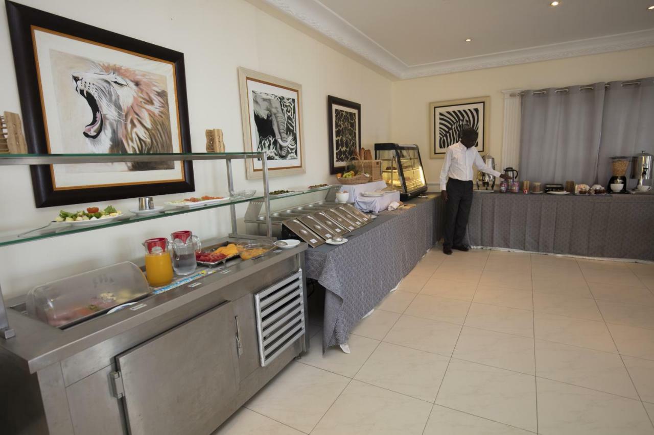 Hotel Palm Beach ปวงต์-นัว ภายนอก รูปภาพ